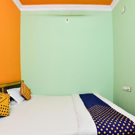 Spot On Devlok Guest House Patna  Exterior photo