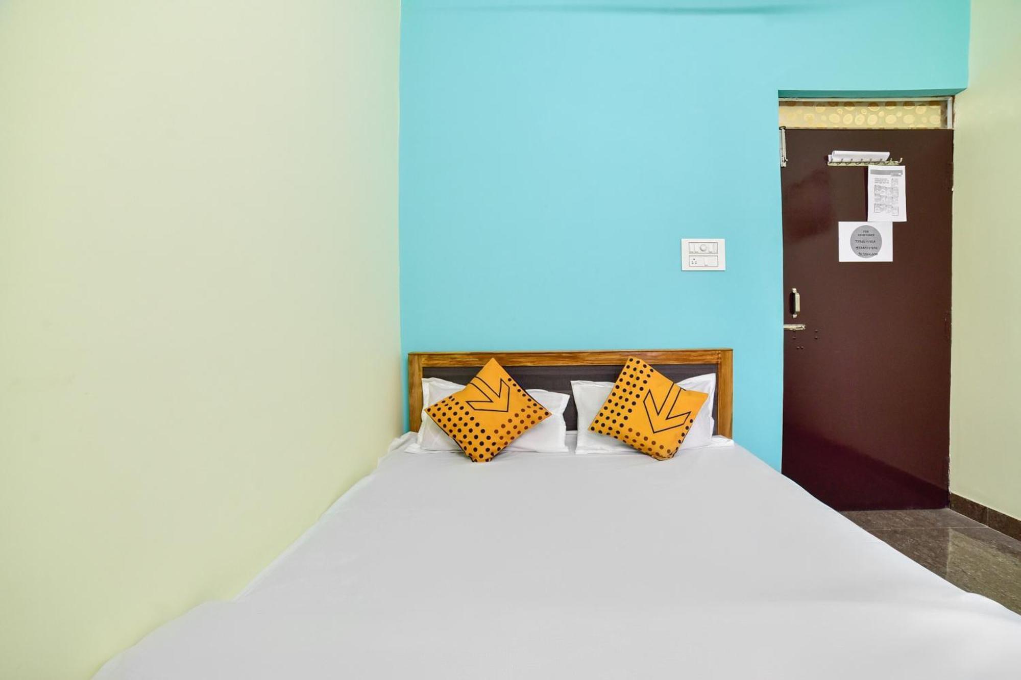 Spot On Devlok Guest House Patna  Exterior photo